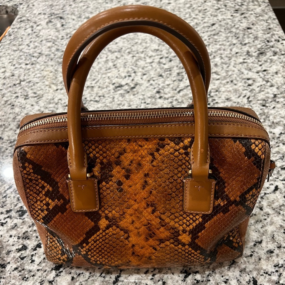 Tory Burch, purse and wallet matching set - Picture 5 of 17
